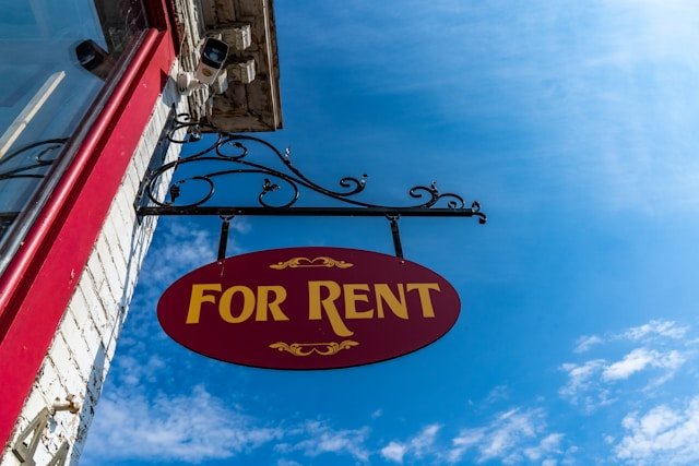 Las Vegas Added More Than 9,000 Jobs in a Year. Rents Fell in Nearly Every Neighborhood Anyway.